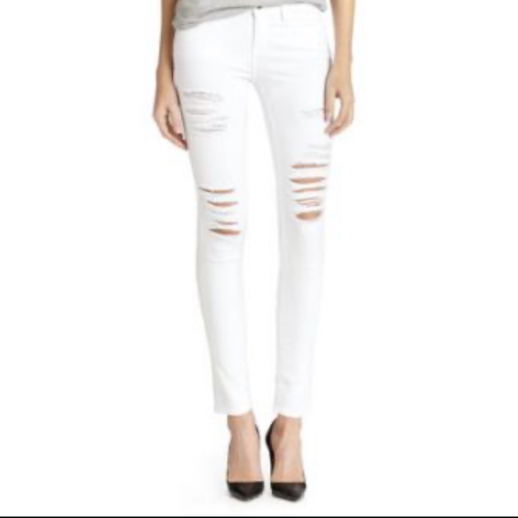 Frame Shredded White Le Skinny De Jeanne